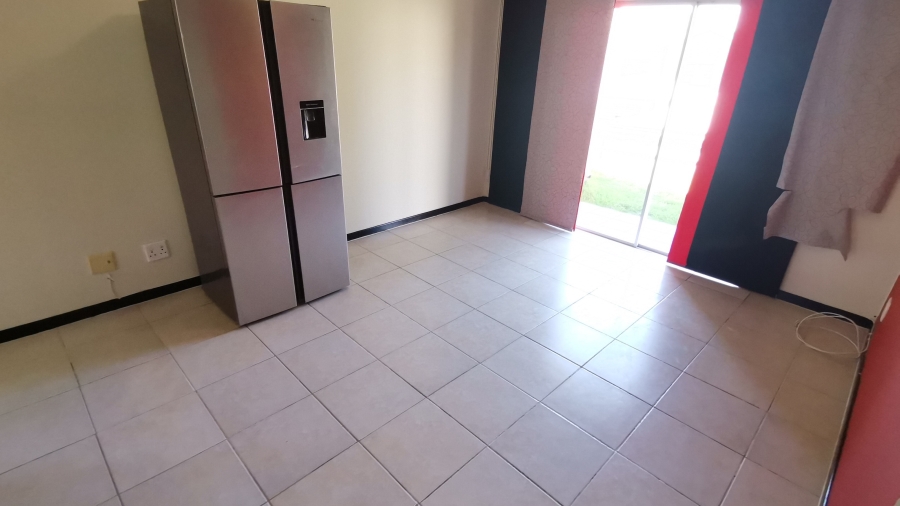 To Let 3 Bedroom Property for Rent in Beacon Bay Eastern Cape